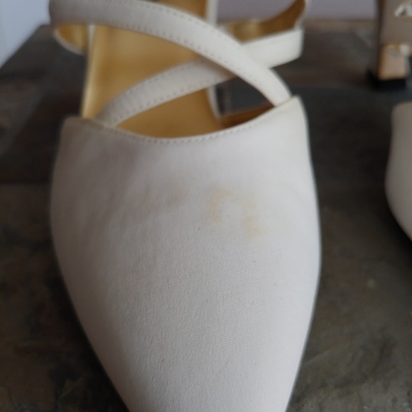 Heels - Picture 5 of 6